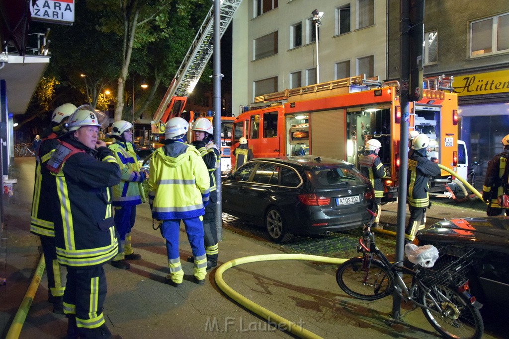 Feuer 2 Y Koeln Neustadt Sued Darmstaedterstr P215.JPG - Miklos Laubert